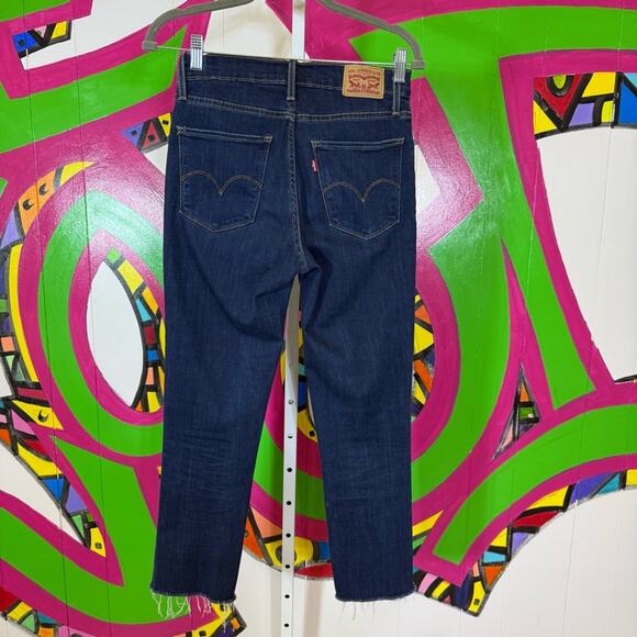 Levi's 724 High Rise Skinny Classic Blue Jeans with Gold Stitching. Size 26. - Picture 3 of 9